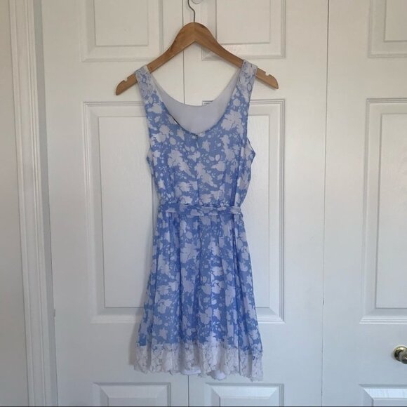 Disney Dress Size Small Blue White Floral Alice in Wonderland Floral Lace - Picture 4 of 15